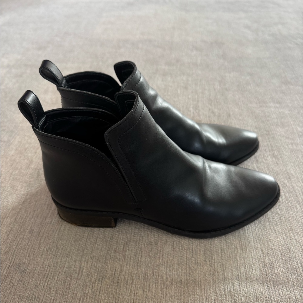 Women’s Dolce Vita Black Ankle Booties